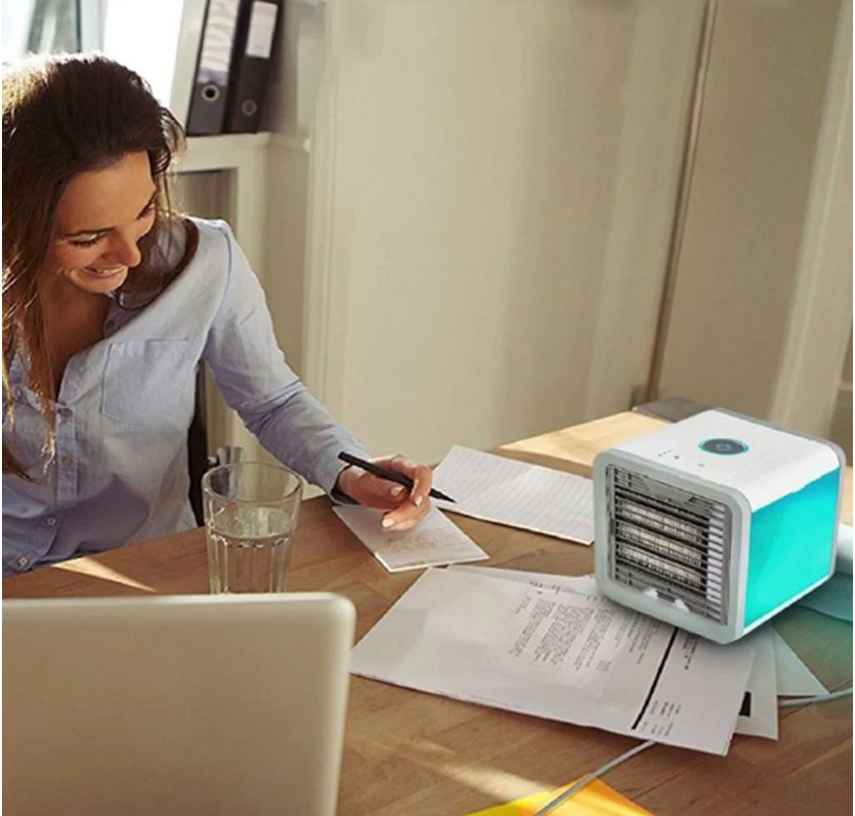 Mini aparat portabil pentru racit aerul, lumina ambientala, alimentare USB